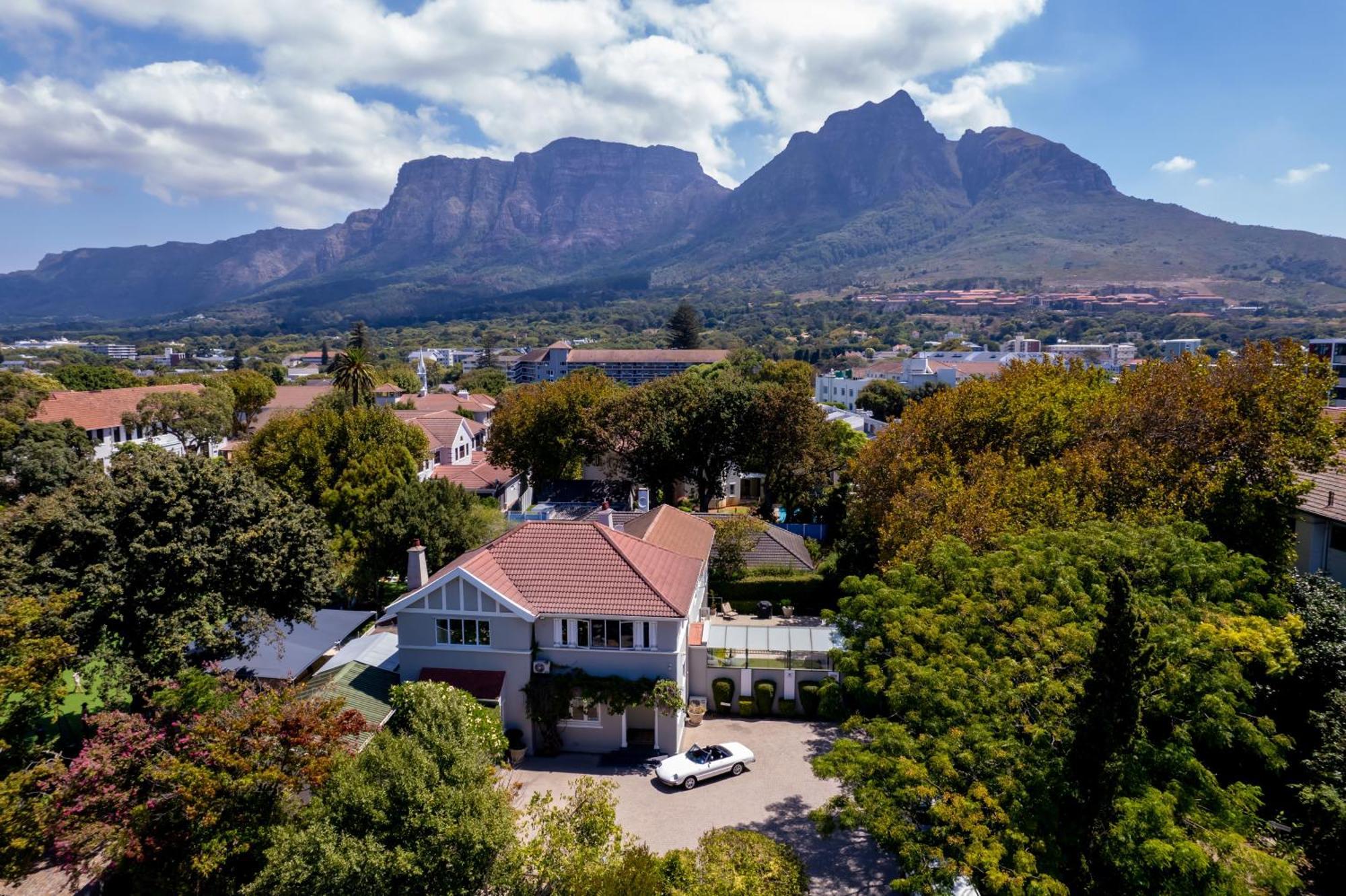 Roodenburg House Cape Town